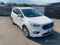 Usata Ford Kuga Vignale 150 CV (110 kW) 2017 Bianco SUV