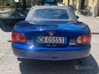 Usata Mazda MX5 110 CV (80 kW) 2003 Bluazzurro Cabrio
