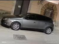 Usata Lancia Delta Gold 120 CV (88 kW) 2013 Grigio Utilitaria