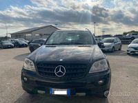 Usata Mercedes ML350 Chrome 272 CV (200 kW) 2008 Nero SUV