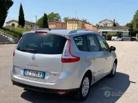 Usata Renault Scénic LIMITED 110 CV (80 kW) 2015 Grigio Monovolume