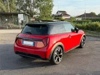 Usata Mini Cooper Classic 156 CV (114 kW) 2024 Rosso Utilitaria