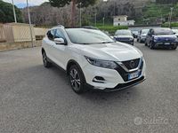 Usata Nissan Qashqai N-Connecta 115 CV (84 kW) 2018 Bianco SUV
