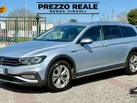 Usata VW Passat Alltrack 200 CV (147 kW) 2022 Grigio Station wagon