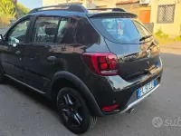 Usata Dacia Sandero 90 CV (66 kW) 2017 Nero Berlina