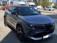 Nuova Alfa Romeo Junior Edizione Speciale 136 CV (100 kW) 2025 Blu navigli/gr.arese + tetto n SUV