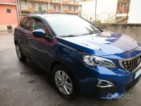 Usata Peugeot 3008 Business-Line 131 CV (96 kW) 2019 Blu SUV