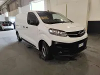 Usata Opel Vivaro-e Combi Enjoy 101 CV (74 kW) 2023 Bianco Monovolume
