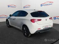 Occasion Alfa Romeo Giulietta Distinctive 120 ch (88 kW) 2014 Blanc Citadine
