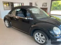 Usata VW New Beetle 116 CV (85 kW) 2004 Nero Utilitaria