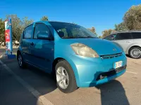 Usata Daihatsu Sirion 87 CV (63 kW) 2006 Blu Utilitaria