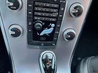 Usado Volvo XC60 Business Edition 150 CV (110 kW) 2016 Plateado SUV