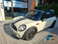 Usata Mini Cooper Cabriolet 120 CV (88 kW) 2009 Bianco Cabrio