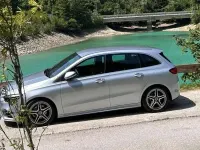 Usata Mercedes B180 Advanced Plus 116 CV (85 kW) 2024 Argento Utilitaria