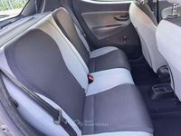 Usata Lancia Ypsilon 69 CV (50 kW) 2014 Grigio Utilitaria