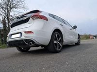 Usata Volvo V40 R-Design 120 CV (88 kW) 2018 Bianco Station wagon