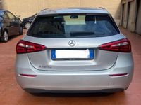 Usata Mercedes A180 116 CV (85 kW) 2018 Grigio Berlina