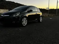 Usata Opel Corsa 75 CV (55 kW) 2010 Nero Utilitaria