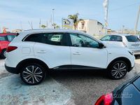 Usata Renault Kadjar Zen 131 CV (96 kW) 2016 Bianco SUV