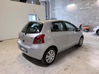 Usata Toyota Yaris 87 CV (63 kW) 2007 Grigio Utilitaria