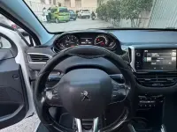 Usata Peugeot 208 75 CV (55 kW) 2015 Bianco Utilitaria