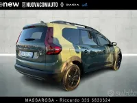 Occasion Dacia Jogger Extreme 101 ch (74 kW) 2025 Lichen kaki Monospace