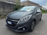 Usata Peugeot 208 Active 75 CV (55 kW) 2016 Grigio opaco Utilitaria