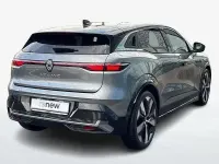 Usata Renault Megane E-Tech Techno 159 kW (217 CV) 2023 Grigio Berlina