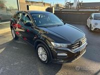 Usata VW T-Roc Style 116 CV (85 kW) 2018 Nero SUV