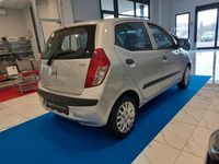 Usata Hyundai i10 Active 66 CV (48 kW) 2010 Argento Utilitaria
