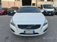 Usata Volvo V60 163 CV (119 kW) 2011 Bianco Station wagon