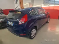 Usata Ford Fiesta Titanium 80 CV (58 kW) 2014 Bluazzurro Utilitaria