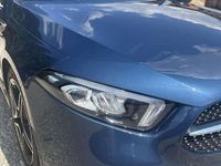 Usata Mercedes A180 Premium 116 CV (85 kW) 2019 Blu Berlina