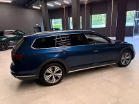 Usata VW Passat 239 CV (175 kW) 2019 Blu/azzurro Station wagon