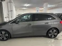 Usata Mercedes B200 150 CV (110 kW) 2022 Grigio Utilitaria