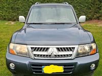 Usata Mitsubishi Pajero Intense 160 CV (117 kW) 2006 Grigio SUV