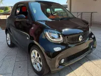 Usata Smart ForTwo Coupé Superpassion 71 CV (52 kW) 2020 Nero mitos Utilitaria