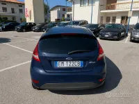 Usata Ford Fiesta 71 CV (52 kW) 2012 Bluazzurro Berlina