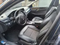 Usata Mercedes E250 204 CV (150 kW) 2010 Blu Berlina