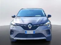 Usata Renault Captur Techno 143 CV (105 kW) 2023 Grigio metalizzato SUV