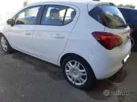 Usata Opel Corsa Cosmo 65 CV (47 kW) 2017 Bianco Utilitaria