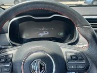 Usata MG ZS 106 CV (77 kW) 2023 Blu Berlina