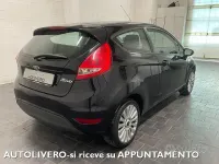 Usata Ford Fiesta 60 CV (44 kW) 2010 Nero Utilitaria