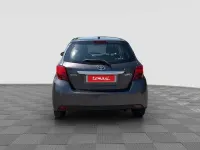 Usata Toyota Yaris Active 69 CV (50 kW) 2017 Dark grey Berlina