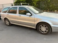 Usata Lancia Lybra 116 CV (85 kW) 2005 Grigio Station wagon