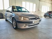 Usata Peugeot 106 GTi 118 CV (86 kW) 1997 Grigio Utilitaria