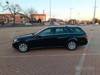 Usata Mercedes E200 Executive 136 CV (100 kW) 2014 Nero Station wagon