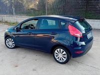 Usata Ford Fiesta 70 CV (51 kW) 2010 Blu Utilitaria