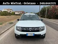 Usata Dacia Duster Lauréate 109 CV (80 kW) 2016 Bianco SUV