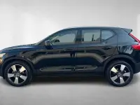 Usata Volvo XC40 Momentum 150 CV (110 kW) 2020 Nero SUV